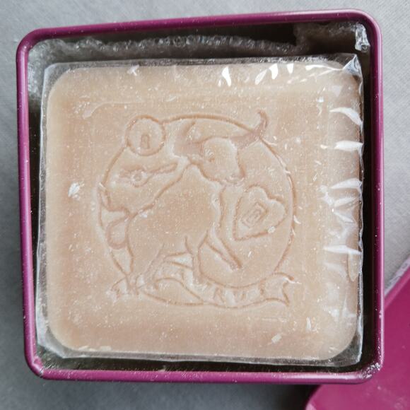 Taurus Zodiac Tin & Soap small gift 3" square x 1.5" height scented soap NIP - Picture 6 of 9